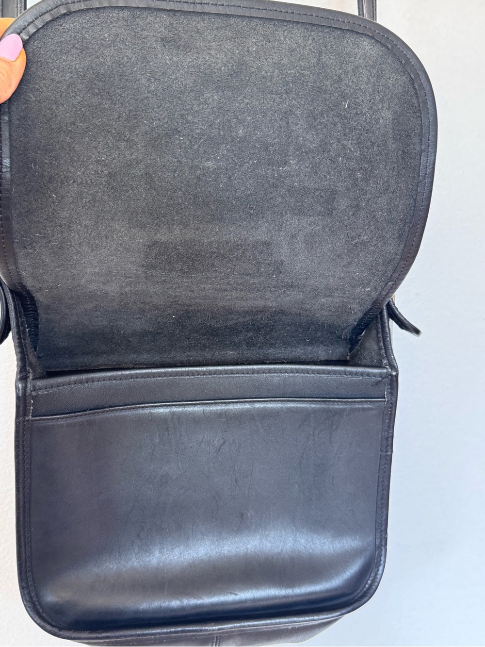 Coach 90’s Vintage Black Leather Classic Should Bag Style 1970 - Picture 5 of 15